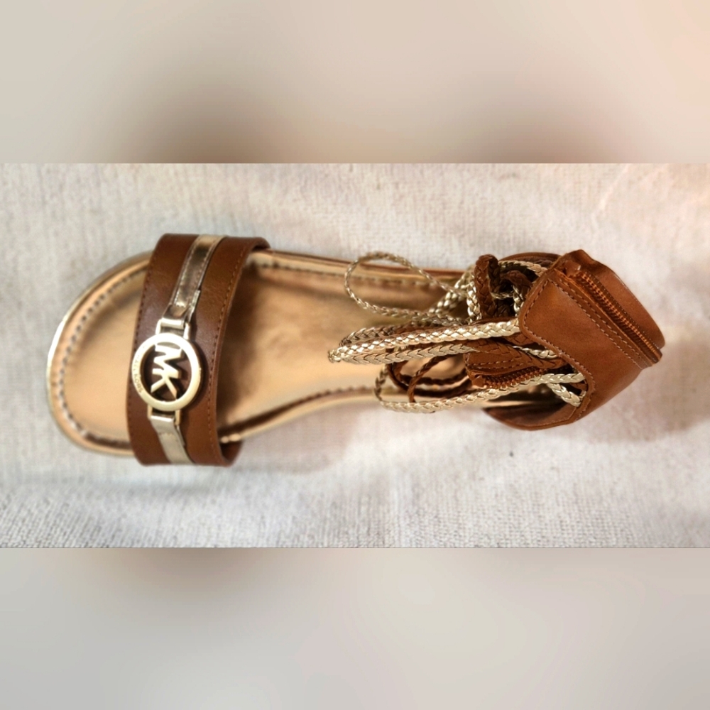 Michael Kors Golden slippers